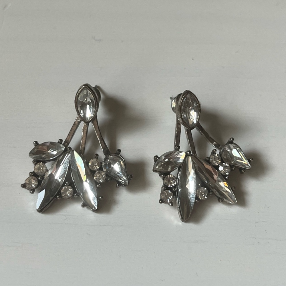 Silver Diamond Earrings!